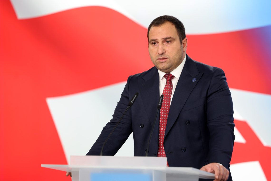 “მინდა, ირაკლი ღარიბაშვილს მივმართო, ბოლომდე დაემსგავსეთ სააკაშვილს, რომელიც გამუდმებით საკუთარ დამსახურებებზე საუბრობს და ფაქტობრივად, ახალი საქართველოს დაფუძნებას იჩემებ”- რას ამბობს ირაკლი კირცხალია