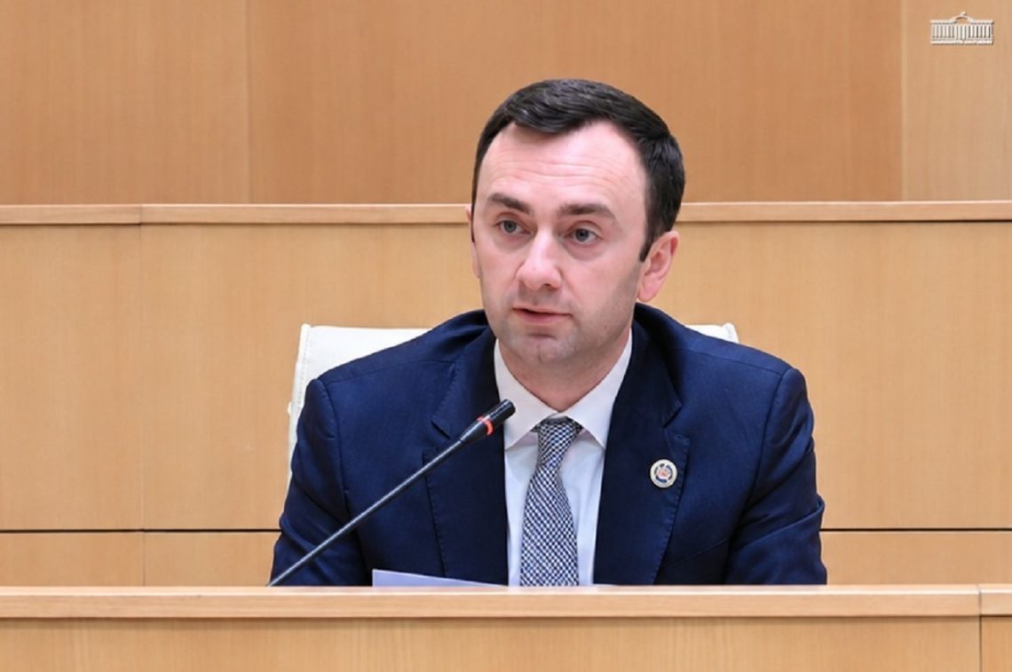 “ოპოზიციურ ძალაუფლებისთვის მიმდინარეობს ბრძოლა, რა ცოდვებიც ჰქონდათ, სააშკარაოზე გამოაქვთ…” – რას ამბობს ლევან მახაშვილი