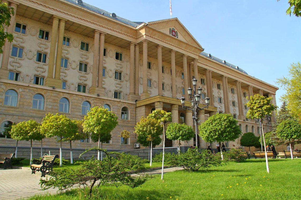 თბილისის საქალაქო სასამართლოში გიორგი გახარიას საქმეზე პროცესი გაიმართა, რომელიც 2019 წელს სოფელ ჩორჩანაში დამატებითი საგუშაგოს აღმართვას ეხება
