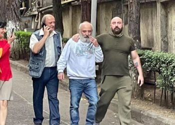 “ბრძოლა გაგრძელდება იქამდე, ვიდრე ყველა პოლიტიკური ტყვე არ იქნება გარეთ…” – რას ამბობს კონსტანტინე ჩახუნაშვილი