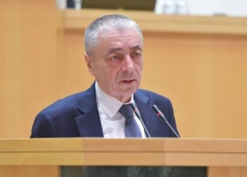“რუს ტურისტებს ვინ ხვდებოდა ღვინით ლარსზე კარგად გვახსოვს…” – რას ამბობს თენგიზ შარმანაშვილი