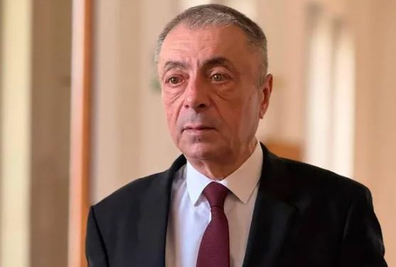 “ზურგში დანა როგორ ჩავარტყით?! 5 მლნ დოლარი შევიტანეთ მასთან სახლში, საათები და ოქროს ზოდები დავალაგეთ, მერე ჩხრეკა მოვაწყვეთ და ეს ყველაფერი ამოვიღეთ?!” – რას ამბობს თენგიზ შარმანაშვილი