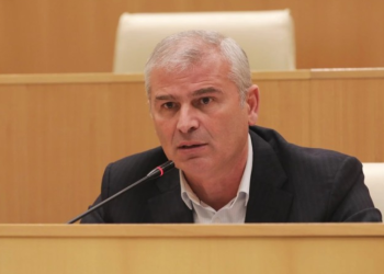 “ირაკლი ღარიბაშვილი იმავე გზას გადის, რა გზითაც საკუთარი თავის წარმოჩენას მიხეილ სააკაშვილი ცდილობს, რომ ის იყო სახელმწიფოს დამაარსებელი”- რას ამბობს ირაკლი ქადაგიშვილი