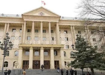 სასამართლოში ჯაშუშობის ბრალდებით დაკავებულ ირაკლი ჩიხლაძის სასამართლო პროცესი მიმდინარეობს