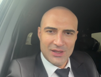“ირაკლი ჯანყარაშვილს დაუწერია, რომ თითქოს მე თავს დამესხნენ ” – ადვოკატი ტარიელ კაკაბაძე ვიდეომიმართვას ავრცელებს