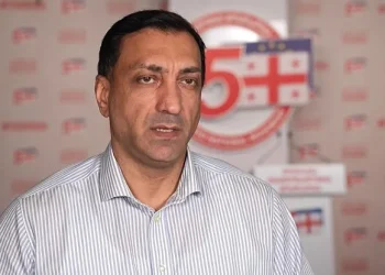 “ახალი ნარატივი, რომ თურმე, ქართველი ხალხი არის რუსოფობი, კრემლში მომზადებული ნარატივია…” – რას ამბობს ლევან ბეჟაშვილი