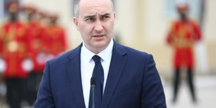 სასამართლოში წერილი მიიტანეს – თავდაცვის სამინისტრო ბურჭულაძესთან საპროცესო გარიგების გაფორმებას დათანხმდა