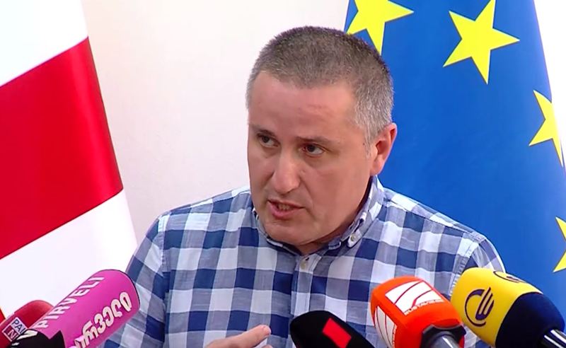 დიუშენით დაავადებული ბავშვის მშობელი კომენტარს აკეთებს