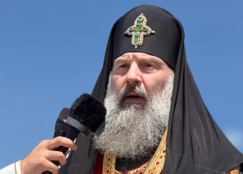 შიო მესამე მარტვილშია და ღვთისმშობლის მიძინების ტაძარში წირვას აღავლენს