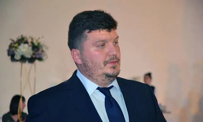 ბავშვი სკოლაში მიდის და უკვე ნერვიულობს? – ფსიქოლოგების რჩევები მშობლებს