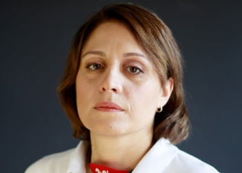 ელენე ხოშტარია თამაზ ელიზბარაშვილს მხარდაჭერას უცხადებს