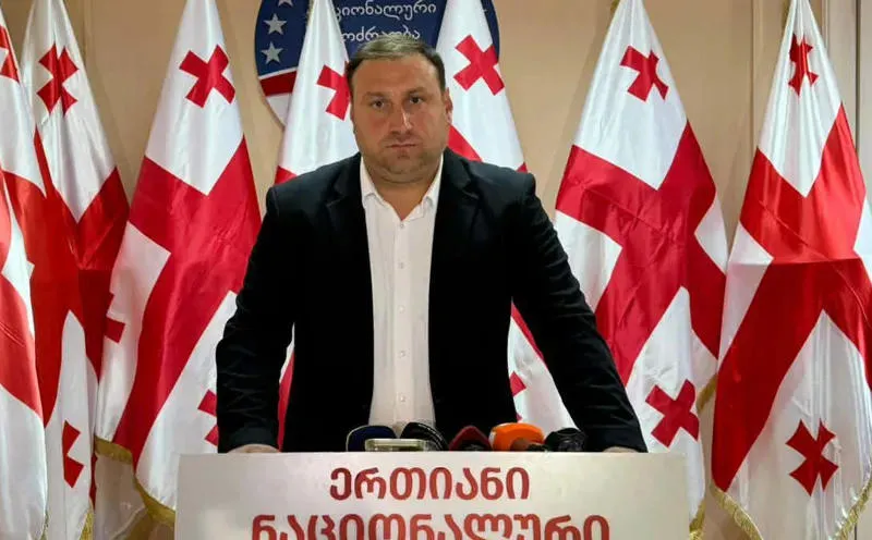 “ანდრია ჯაღმაიძის განცხადება მთავრობის სკანდალიდან გამოძრომის მცდელობაა” – რას ამბობს ლაშა ფარულავა