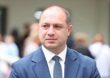 მინისტრი ამტკიცებს, რომ 21-ე სკოლაზე სამხარაულის დასკვნა 17 სექტემბერს მიიღეს