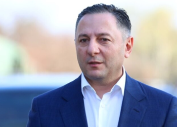 გომელაურმა პოლიტიკაში მოსვლის შესახებ დასმულ კითხვას უპასუხა