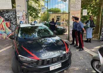 “ქალი მიწასთან გაასწორეს” – იტალიაში 13 წლის მოსწავლემ მასწავლებელი დაჭრა: რას წერს ქართველი ემიგრანტი, რომელიც დაჭრილი პედაგოგის ოჯახში მუშაობდა