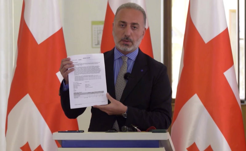 როგორ ხსნიან გახარიას გუნდში “ოცნების” 55 დეპუტატის თავშეკავებას და 16 მწვანე ღილაკს