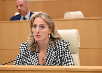 “ვაღიარებთ, რომ სასკოლო ინფრასტრუქტურის მიმართულებით გამოწვევებია – მე, როგორც საჯარო სკოლის მოსწავლის მშობელი, აღმოვჩნდი ამ ფაქტის წინაშე და ჩართული ვარ რეალური საქმის კეთებაში, რის საშუალებასაც მანდატი გვაძლევს”- რას ამბობს მარიამ ლაშხი