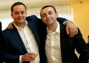 “მეკითხებიან, მჯერა თუ არა, რომ ივანიშვილის გარეშე დაიწყებდნენ “ირაკლის განადგურების პროცესს?” – რას წერს ღარიბაშვილის ცოლის ძმა