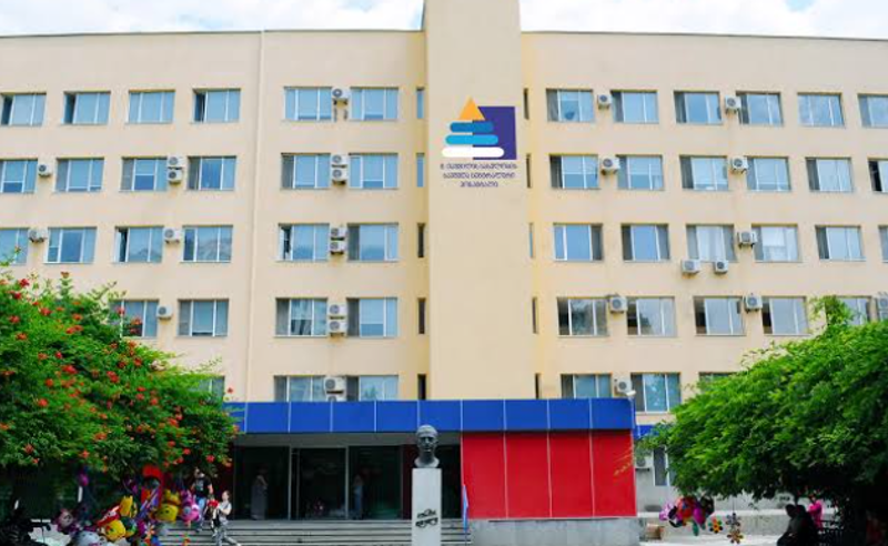 რამდენი ბაღის აღსაზრდელი რჩება იაშვილის კლინიკაში და როგორია მოწამლული ბავშვების მდგომარეობა