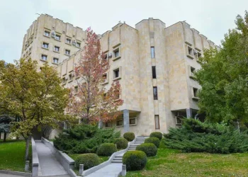 პროკურატურამ დიდი და განსაკუთრებით დიდი ოდენობით ნარკოტიკული საშუალების უკანონო შეძენა-შენახვის, მოყვანის და რეალიზაციის ხელშეწყობის ფაქტებზე 11 პირს, მათ შორის უცხო ქვეყნის მოქალაქეებს, ბრალდება წარუდგინა