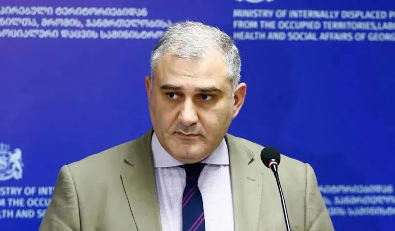 მიხეილ სარჯველაძის განცხადებით, დიუშენით დაავადებული ბავშვების სამკურნალო მედიკამენტი „ჯივინოსტატი“ თბილისში მომდევნო კვირის დასაწყისში ჩამოვა