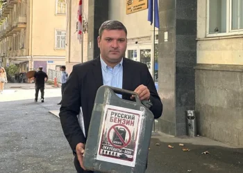 “ბენზინში სამშობლო არ იცვლება, დაუყოვნებლივ დააფიქსირეთ თქვენი პოზიცია!” – ბესო შენგელია