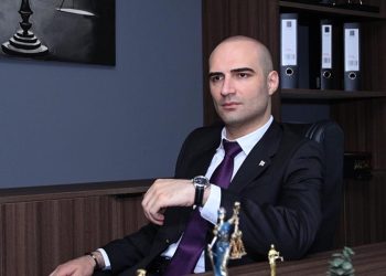 ადვოკატი ტარიელ კაკაბაძე ვიდეომიმართვას ავრცელებს