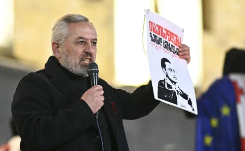 “რამდენიმე სინდისის პატიმრის აღიარება “ოცნებამ” გამარჯვებად ჩათვალა და დანარჩენებზე ბინძური შეტევა მიიტანა”- რას ამბობს ზვიად ცეცხლაძე