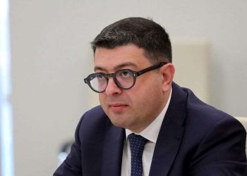 “ჩვენს გუნდში ცდილობენ სუსტების, ლაჩრების პოვნას და გუნდის წინააღმდეგ ალაშქრებას…” – რას აცხადებს დიმიტრი სამხარაძე