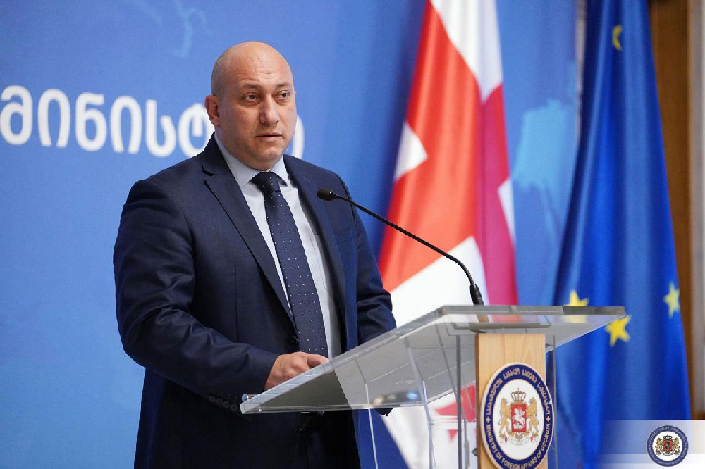 “ბათუმში ცენტრალური აზიის ქვეყნების საგარეო საქმეთა მინისტრების შეხვედრა საქართველოსა და რეგიონის ქვეყნებს შორის თანამშრომლობის გაღრმავებას ემსახურება”- რას ამბობს ალექსანდრე ხვთისიაშვილი