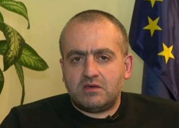 პუტჩის მერე, „ედიკას“ და პუტჩისტების გამპრავებელი, ერთ-ერთი იყო გენშერი. ახლა ვაგნერი, თავის მეტრს, გენშერს ედრება ედიკას შვილობილების დაცვაში- გიორგი გამსახურდია
