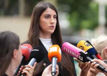 “ბრალდების მხარეს მიაჩნია, რომ მტკიცებულებების გამოკვლევის შედეგად დადგინდება, რომ სწორედ ირაკლი ღარიბაშვილმა განახორციელა მისთვის ბრალად შერაცხული ქმედება”- რას ამბობს პროკურორი