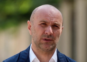 “როცა საქართველოში გვქონდა ძალადობრივი აქციები, პარლამენტზე, პრეზიდენტის სასახლეზე შტურმი, პოლიციელის ცოცხლად დაწვის მცდელობა, ამას ისინი დემოკრატიად აფასებდნენ “- რას ამბობს აკაკი ალადაშვილი