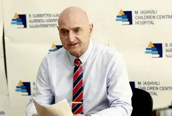 “დღეს საქართველოში 15-მდე რესპირაციული ვირუსი ცირკულირებს, რომელთაგან ყველაზე მძიმე მიმდინარეობა და გართულება გრიპის ვირუსითაა გამოწვეული – რისკის ჯგუფებისთვის ვაქცინაცია კატეგორიულად აუცილებელია”- რას ამბობს ივანე ჩხაიძე
