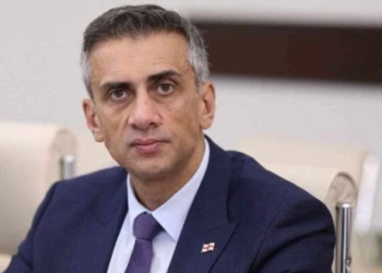 “კოალიცა „ცვლილებისთვის“ არაფრით განსხვავდება „ნაციონალური მოძრაობისგან“. ერთობლივ ჯგუფებს ქმნიან და იმავე პოლიტიკის გამტარებლები არიან”- რას ამბობს გიორგი კახიანი