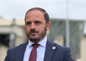 ნამდვილად აქვს პასუხი გაცემული იმ კითხვას, რომ ძმებ კაკულიებმაც და ბესარიონ ჟვანიამაც ნიკო კვარაცხელიას მკვლელობის ორგანიზებაში მონაწილეობა მიიღეს- ლევან ვეფხვაძე