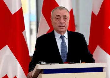 “რა საგანი გადაყლაპა? თუ ეს საგანი საფრთხის შემცველია, გადადი იმ საავადმყოფოში, რომელიც შემოგთავაზეს, ხომ?…”- თენგიზ შარმანაშვილი პატიმარ გიორგი დავითაძეზე