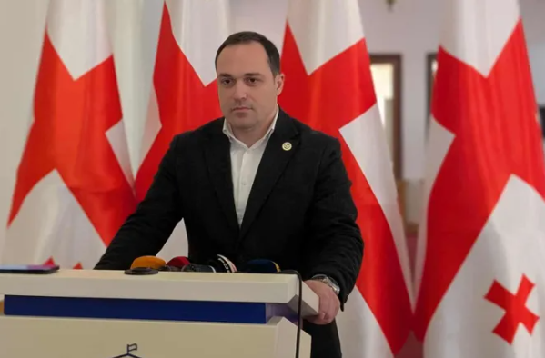 გავრცელებულ კადრებში სექსუალური ძალადობა არ ჩანს – რა თქმა უნდა, იბრალებს!- გიორგი გაბუნია პატიმარ გიორგი დავითაძეზე