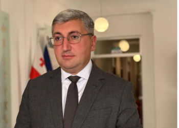 ” თუ გვინდა, რომ სკოლაში უსაფრთხო კვება იყოს, აუცილებელია, რომ პირველ რიგში, ინფრასტრუქტურა მოწესრიგდეს – თუ ინფრასტრუქტურა არ იქნება, უფასო კვება კი არა, საერთოდ კვება ვერ იქნება სკოლებში”- რას ამბობს გიორგი კაკაურიძე