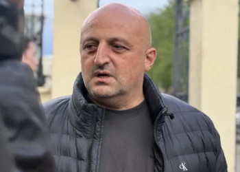 რეჟიმთან მებრძოლმა ლიდერებმა უღირსად დაყარეს ფარ-ხმალი – ვფიქრობ, ეს „გადაწყვეტილება“ ციხის სკანდალის გადაფარვის მცდელობისთვის არის მიღებული- პაატა ბურჭულაძის შვილი საპროცესო შეთანხმებებზე