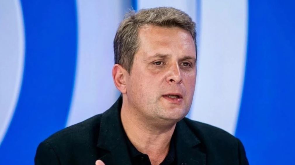 ნებისმიერი პირი, ვინც ყალბი ბრალდებებისა და ცრუ ინფორმაციის გავრცელებით შეეცდება საზოგადოების შეცდომაში შეყვანასა და სახელმწიფოს დაზიანებას, აუცილებლად გაიზიარებს ჩუბინიძის ბედს – ლადო სადღობელაშვილი ჩუბინიძის დაკავებაზე