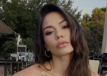 თურქი მსახიობი, დემეთ ოზდემირი სტიქიის ზონიდან ევაკუაციის შემდეგ, მიმართვას ავრცელებს
