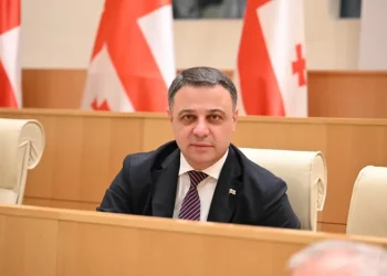 “ჩვენი ქვეყნის სადარაჯოზე საკუთარი სიცოცხლის ფასად ვდგავართ და სამშობლოსთან მიმართებაში კომპრომისი არ და ვერ იქნება – ორ შვილს ვიფიცებ, რომ ეს ბოროტები ხელისუფლებაში ვერასდროს მოვლენ!”- რას ამბობს ალუდა ღუდუშაური