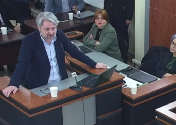 “თუ საკონსტიტუციოს არ უნდა ჩამორთმეოდა (პარტიების აკრძალვის) უფლება, ეს ნიშნავს, რომ დაპირება იქნა გაცემული სასამართლოს გადაწყვეტილებაზე”- ნიკა გვარამია