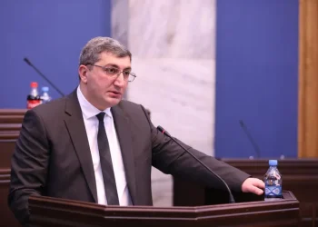 თავდაცვის ბიუჯეტში ინფრასტრუქტურის ხარჯების შემცირება მხოლოდ იმით არის გამოწვეული, რომ პროექტების ნაწილი მთავრდება- გიორგი კაკაურიძე