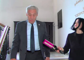 კობახიძისგან განსხვავებით, “ქართული ოცნების” დეპუტატი ამბობს, რომ კორუფცია ღარიბაშვილამდეც იყო და ახლაც არის