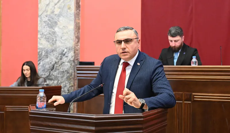 პირველი ივლისიდან 30 სექტემბრის ჩათვლით, არცერთ კომიტეტს მიუღია გადაწყვეტილება სხდომაზე თანამდებობის პირის მოწვევაზე