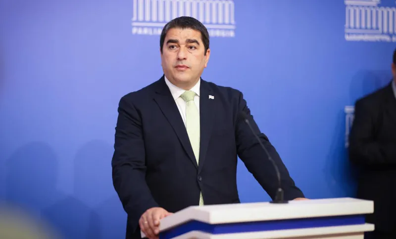 საქართველო დგას ქრისტიანულ ღირებულებებზე, თუ რაიმეს უწუნეს კომისარი კოსი ამ ღირებულებებს, მაშინ გვითხრას, რას უწუნებს – დროა, ბრიუსელი ევროპულ გზას დაუბრუნდეს!- შალვა პაპუაშვილი