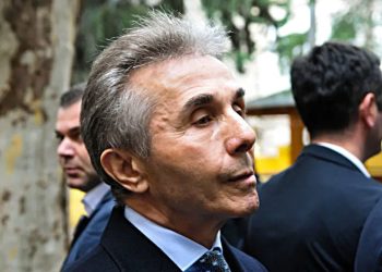 ოპოზიცია ვარაუდობს, რომ ბიძინა ივანიშვილს არა თუ მოეხსენება სანქციები, არამედ უფრო დაუმძიმდება