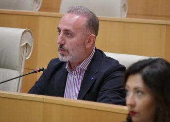 არ მაინტერესებს, „ნაცებს“ რას ედავებით, მე მაინტერესებს, ჩვენ რას გვედავებით! კეთილი ინებეთ და ჩვენს დანაშაულებზე გვესაუბრეთ, თუ ასეთი არსებობს – გიორგი შარაშიძე ირაკლი კირცხალიას